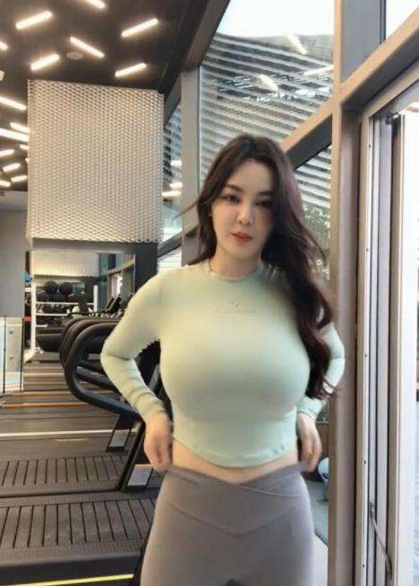 月球與蒸氣大氣如何為地球生命創造化學條件